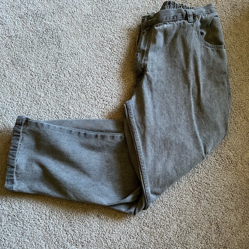Men’s gray jeans with elastic band